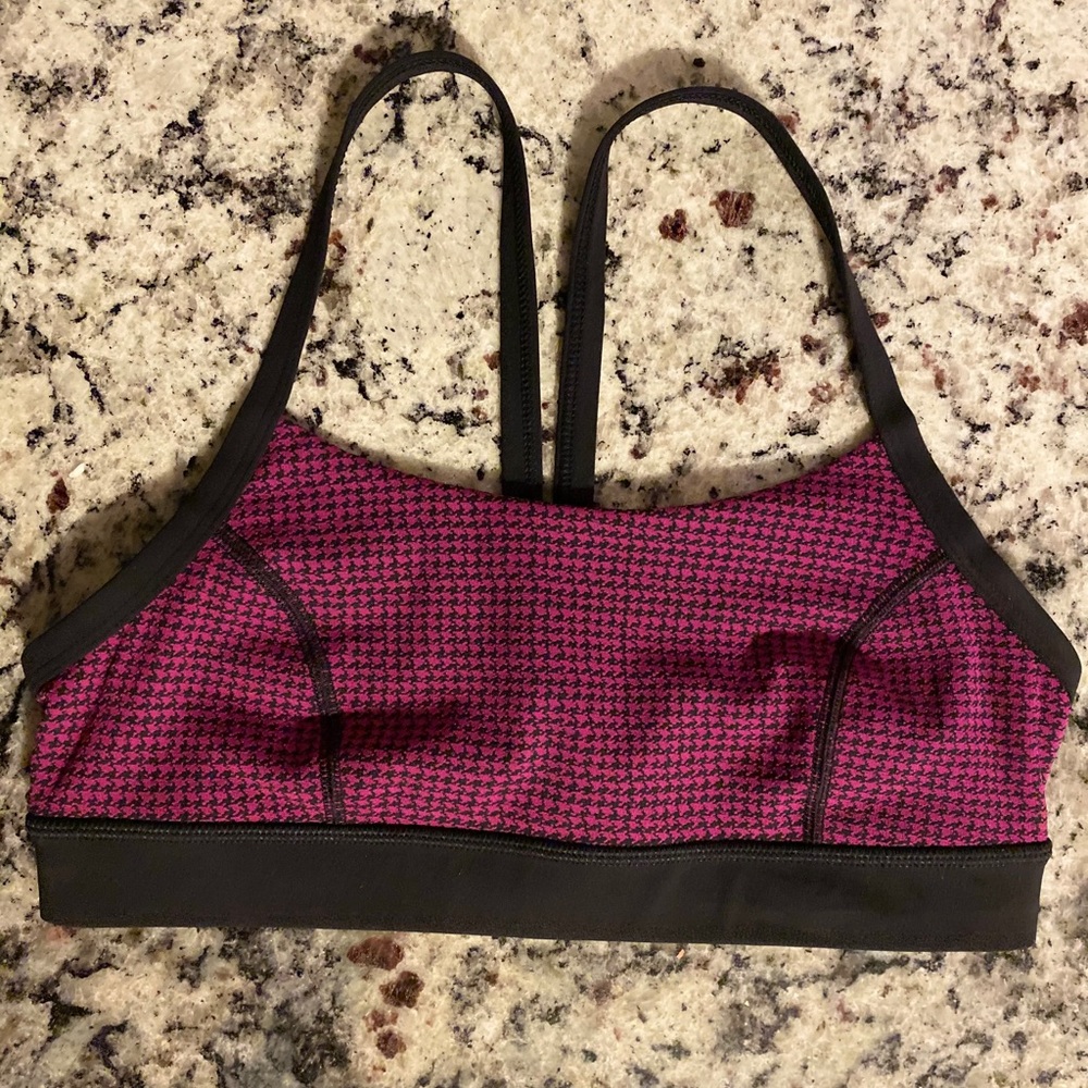 New WOT Lululemon Rise and Run Bra!!!